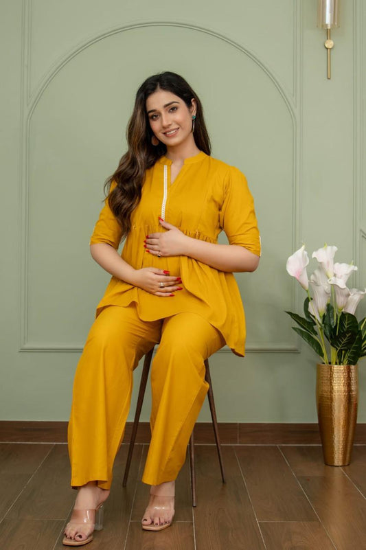 Ayunaa Women's Maternity Kurti Pant Set with Feeding Zip