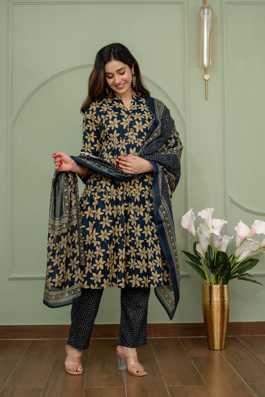 Ayunaa Maternity Kurta Pant Dupatta Set (3pc)
