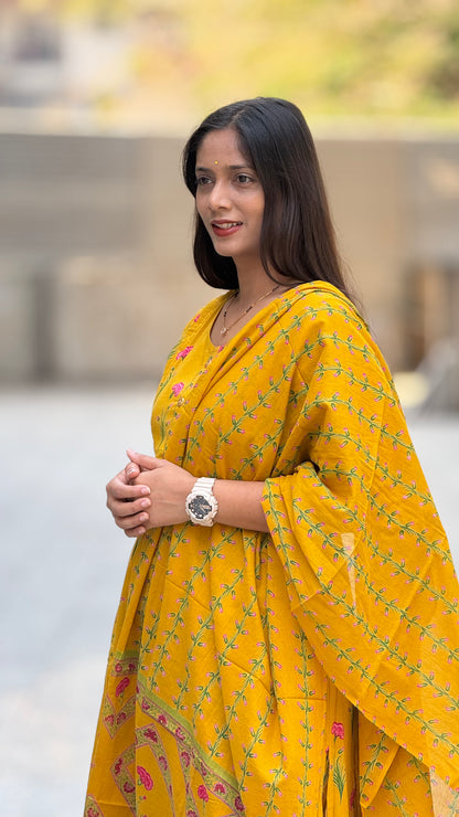 Maternity Kurta Pant Dupatta Set (3pc)