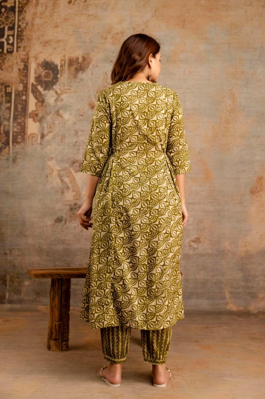 Ayunaa Maternity Kurta Pant Set