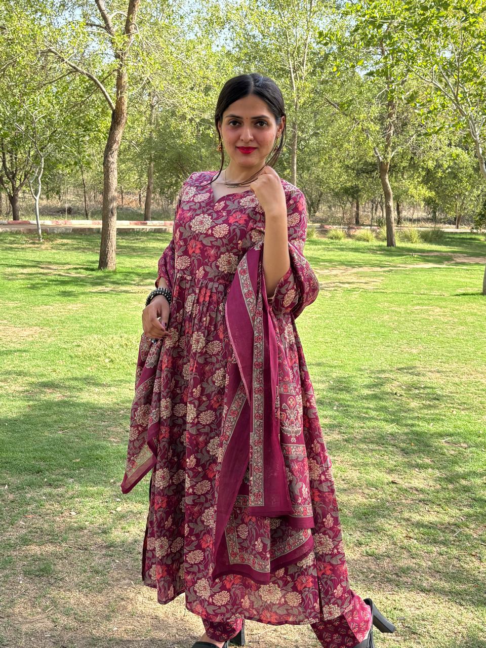 Ayunaa Maternity Kurta Pant Dupatta Set (3pc)