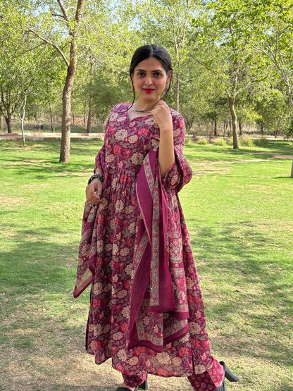 Ayunaa Maternity Kurta Pant Dupatta Set (3pc)
