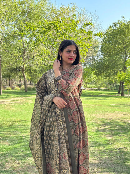 Ayunaa Maternity Kurta Pant Dupatta Set (3pc)