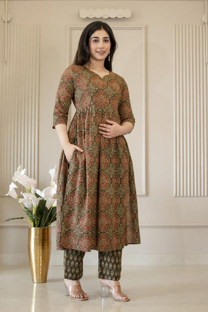 Ayunaa Maternity Kurta Pant Dupatta Set (3pc)